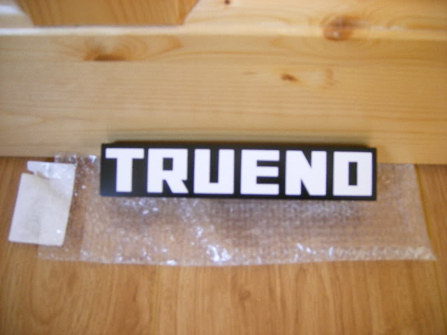 フォント Trueno